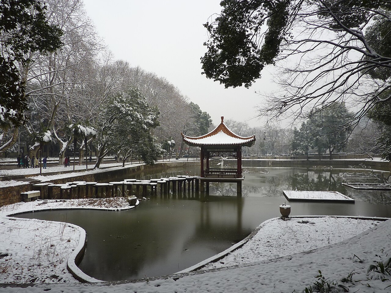 Lake and pavilion on East Campus